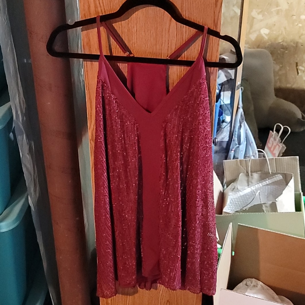Burgundy sparkle tank top with racer back 2xl